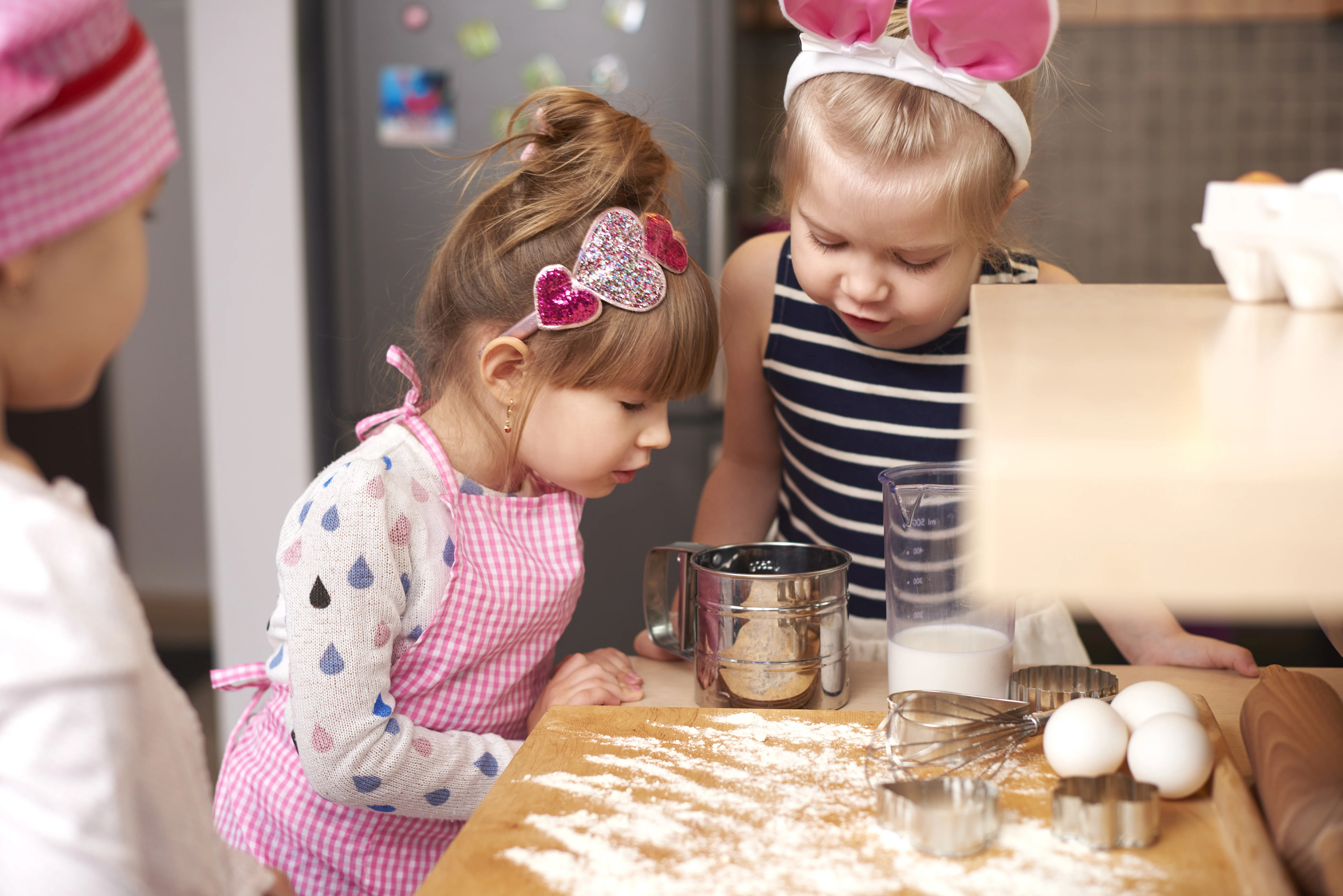 Cooking with Toddlers: Easy Tips, Recipes & Age-Appropriate Tasks